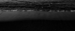 Preview wallpaper ocean, bw, surf, shore, wave