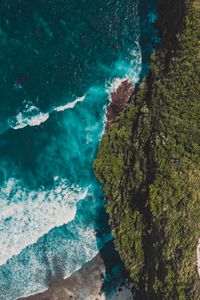 Preview wallpaper ocean, island, aerial view, surf, shore, greens