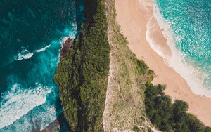 Preview wallpaper ocean, island, aerial view, surf, shore, greens