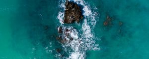 Preview wallpaper ocean, island, aerial view, sand, beach, surf, foam