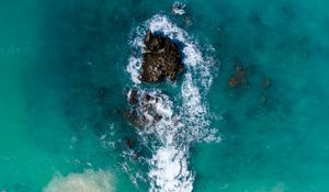 Preview wallpaper ocean, island, aerial view, sand, beach, surf, foam