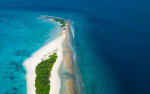 Preview wallpaper ocean, island, aerial view, water, tropics