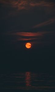 Preview wallpaper ocean, moon, sunset, night, sky, mumbai