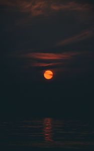 Preview wallpaper ocean, moon, sunset, night, sky, mumbai