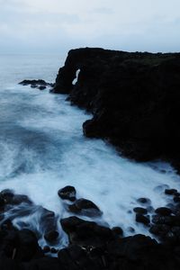 Preview wallpaper ocean, rocks, surf, italy, catania