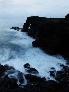 Preview wallpaper ocean, rocks, surf, italy, catania