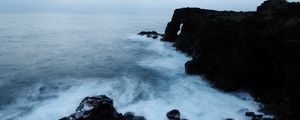 Preview wallpaper ocean, rocks, surf, italy, catania