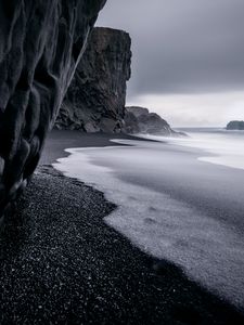 Preview wallpaper ocean, rocks, surf, pebbles, bw, dark