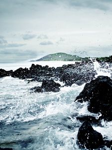 Preview wallpaper ocean, stones, water, storm, cold, splashes