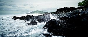 Preview wallpaper ocean, stones, water, storm, cold, splashes