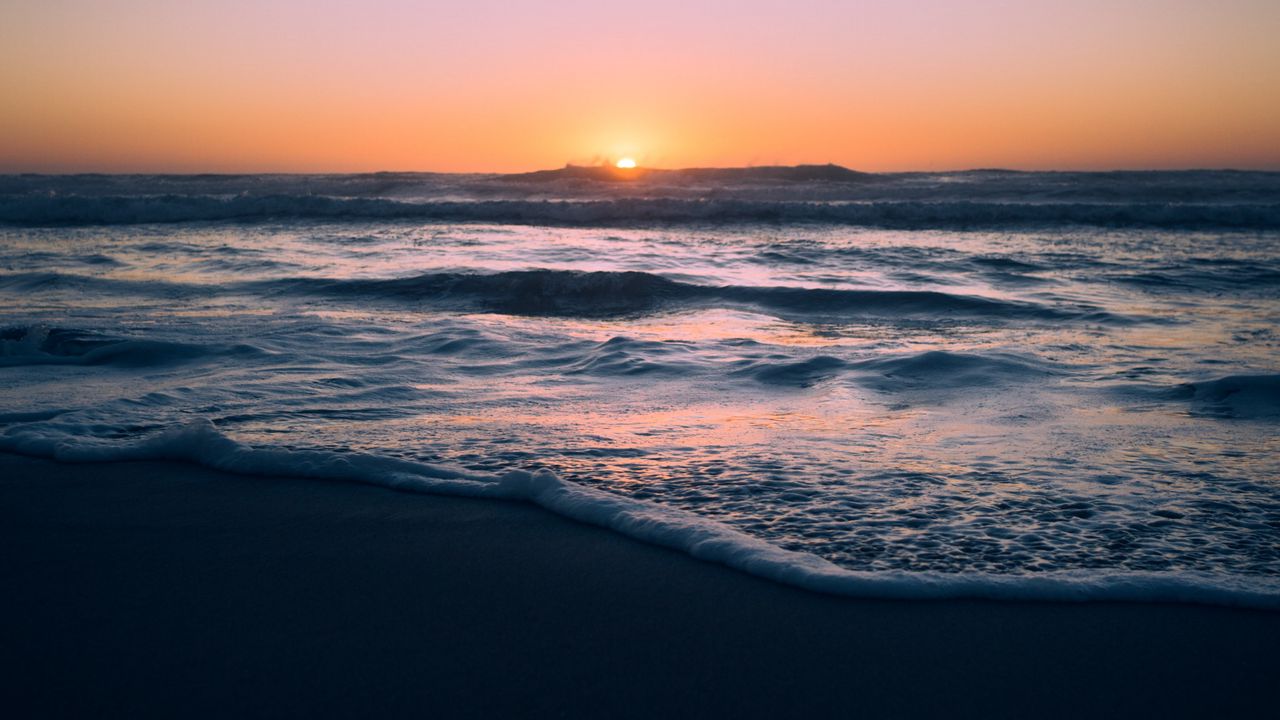 Wallpaper ocean, sunset, beach, waves, dusk