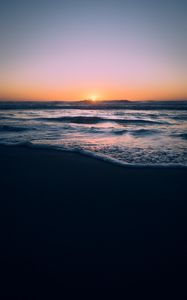 Preview wallpaper ocean, sunset, beach, waves, dusk