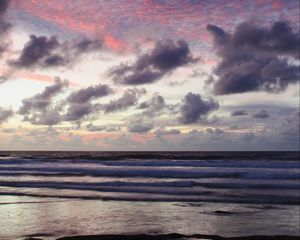 Preview wallpaper ocean, sunset, coast, clouds, shore, beautiful landscape