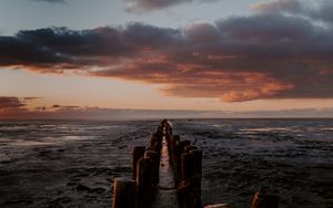 Preview wallpaper ocean, sunset, horizon, pier