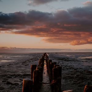 Preview wallpaper ocean, sunset, horizon, pier