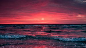 Preview wallpaper ocean, sunset, surf, horizon, sea, sky, foam