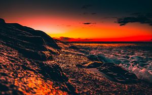 Preview wallpaper ocean, sunset, surf, wave, sky, night