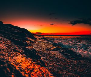 Preview wallpaper ocean, sunset, surf, wave, sky, night