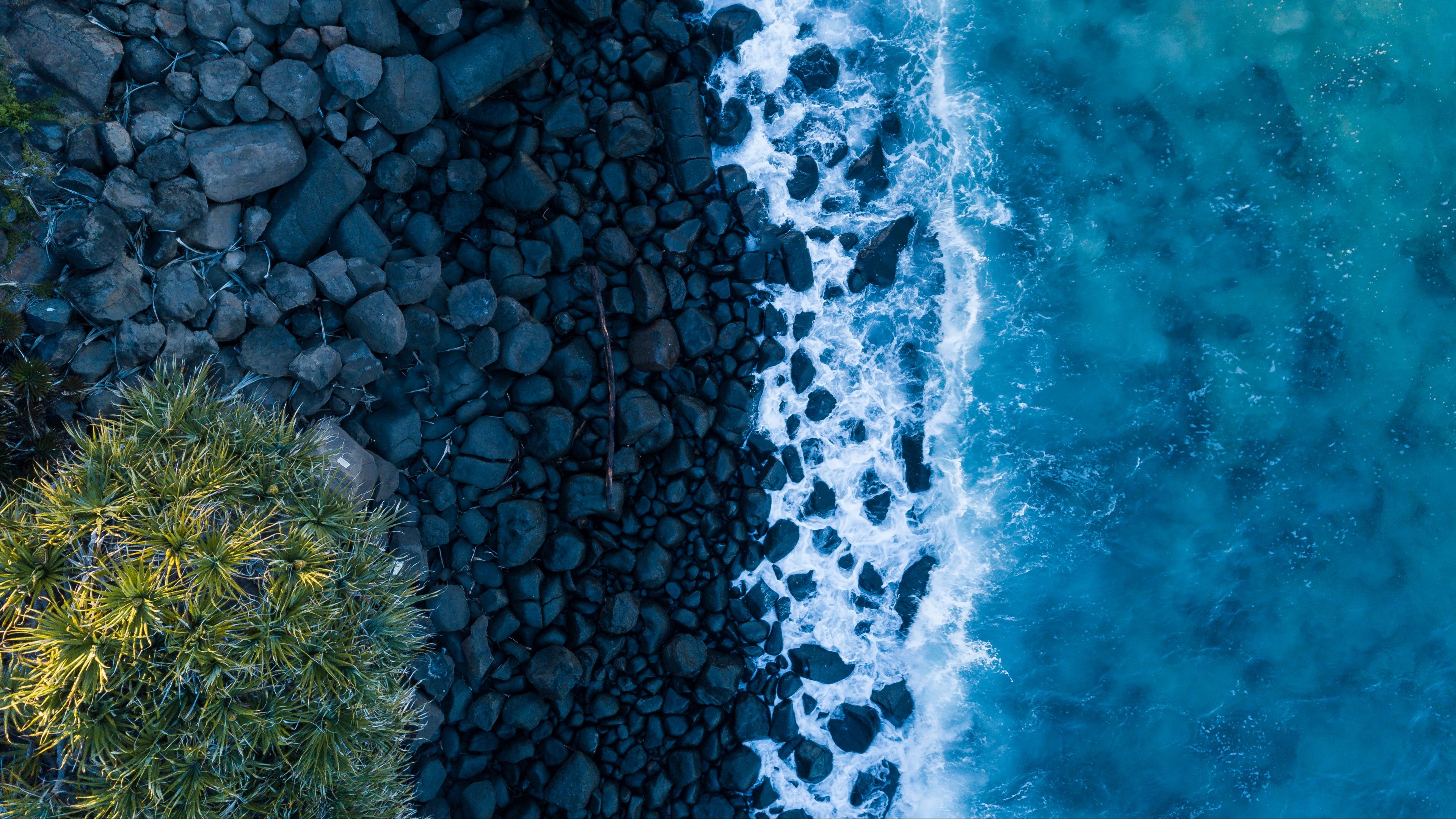 Download wallpaper 3840x2160 ocean, surf, rocks, view from above, shore