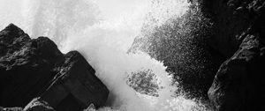 Preview wallpaper ocean, surf, spray, shore, black and white