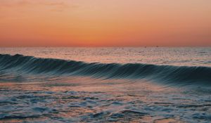 Preview wallpaper ocean, water, waves, horizon, sunset