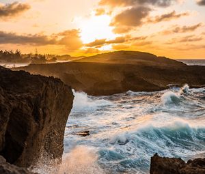 Preview wallpaper ocean, water, waves, rocks, sunset