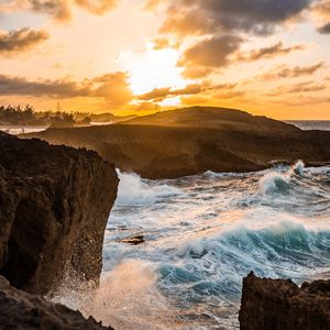 Preview wallpaper ocean, water, waves, rocks, sunset