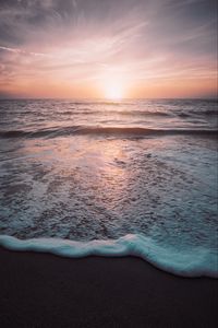 Preview wallpaper ocean, waves, beach, horizon, sunset