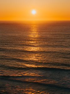 Preview wallpaper ocean, waves, horizon, sun, sunset