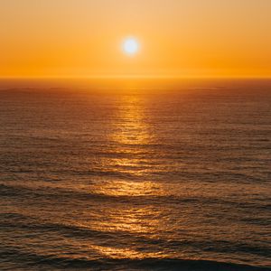 Preview wallpaper ocean, waves, horizon, sun, sunset