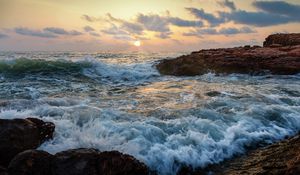 Preview wallpaper ocean, waves, sunset, coast, landscape