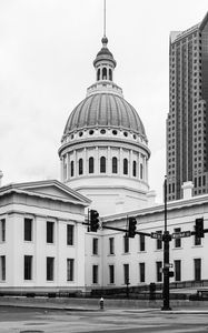 Preview wallpaper old courthouse, architecture, building, dome, bw