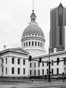 Preview wallpaper old courthouse, architecture, building, dome, bw