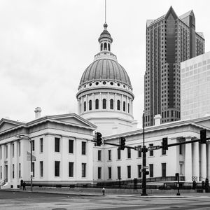 Preview wallpaper old courthouse, architecture, building, dome, bw