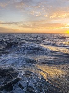 Preview wallpaper open sea, sunset, waves