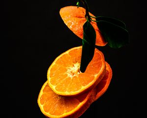 Preview wallpaper orange, slice, fruit, dark
