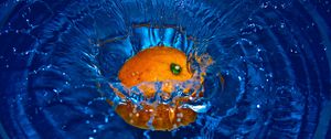 Preview wallpaper orange, spray, water, fruit, citrus
