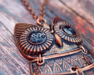 Preview wallpaper owl, pendant, jewelry, metal