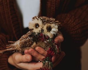 Preview wallpaper owl, toy, decoration, bird, hands