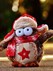 Preview wallpaper owl, toys, clothing, blurring