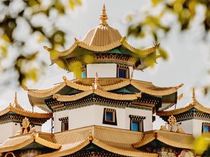 Preview wallpaper pagoda, building, architecture, trees, bushes