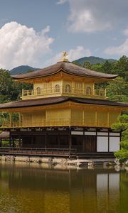 Preview wallpaper pagoda, building, river, reflection