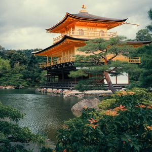 Preview wallpaper pagoda, pond, architecture, japan