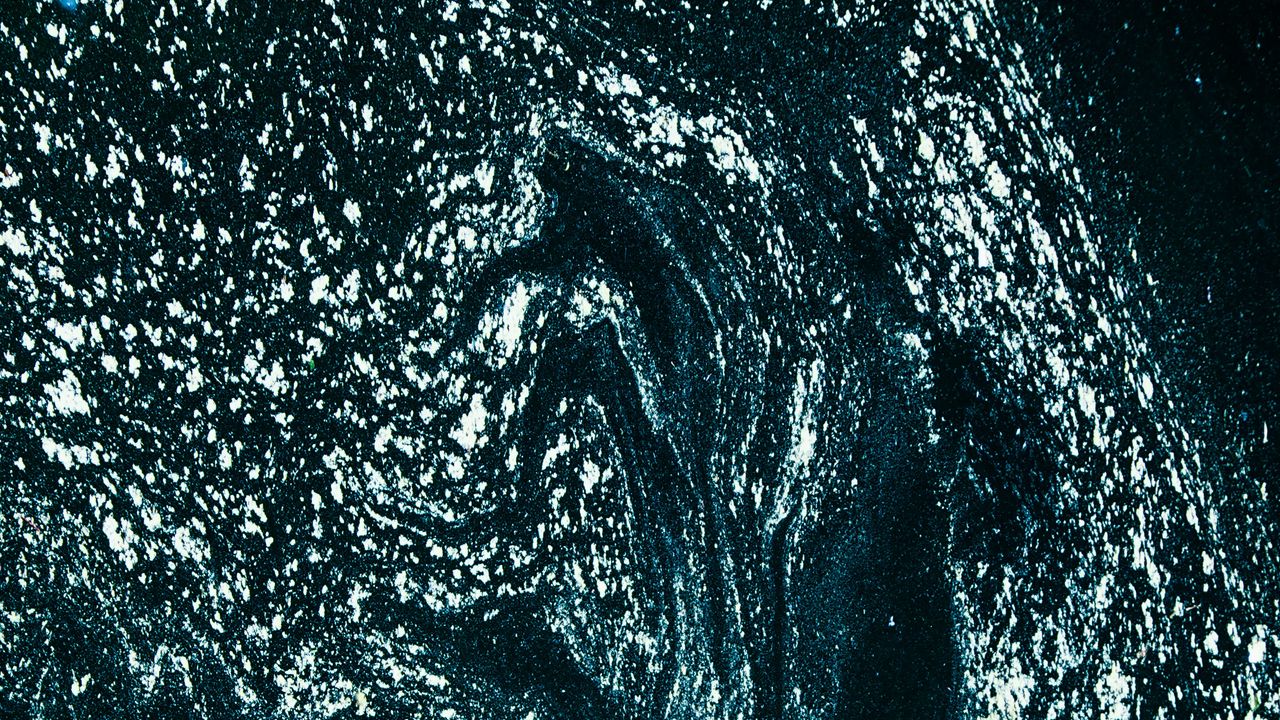 Wallpaper paint, stains, spots, liquid, dark
