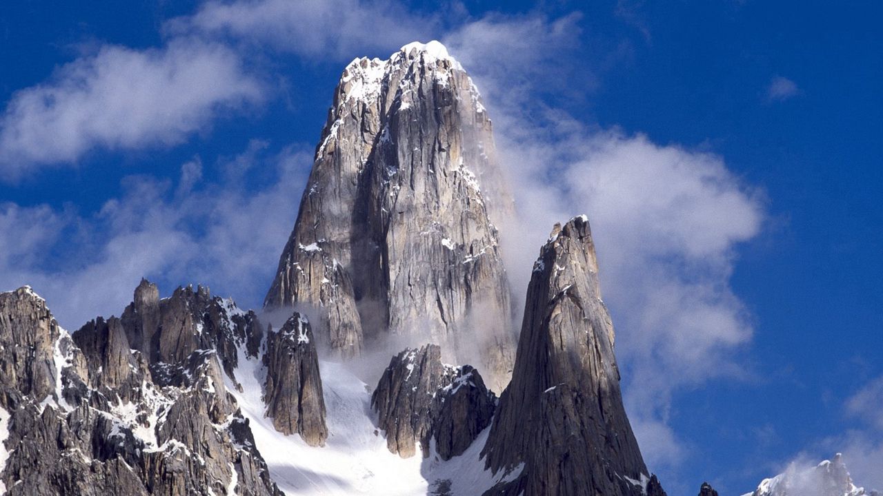 Wallpaper pakistan, mountain, top, rock, clouds