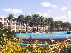 Preview wallpaper palm trees, pool, building, tropics, summer, vacation