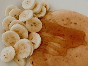 Preview wallpaper pancake, banana, honey, dessert