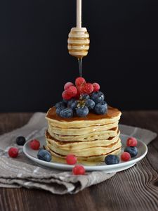 Preview wallpaper pancakes, berries, honey, dessert