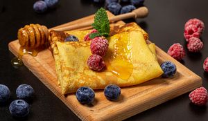 Preview wallpaper pancakes, berries, honey, breakfast, dessert