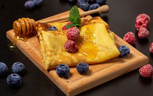 Preview wallpaper pancakes, berries, honey, breakfast, dessert